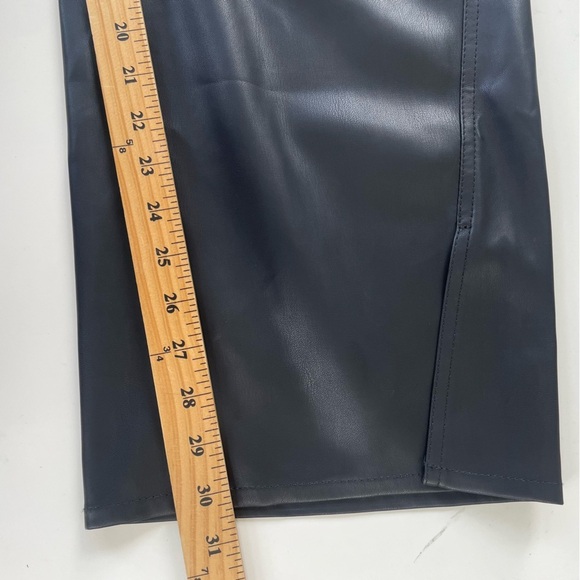 HUDSON Jeans Women's Black Pleated Rosie Faux Leather Wide Leg Pants Size 30 - Picture 12 of 12